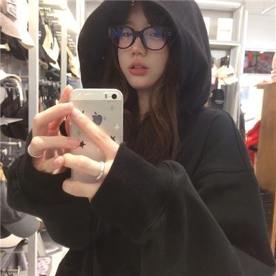 被虐离婚后，厉总跪求我回头